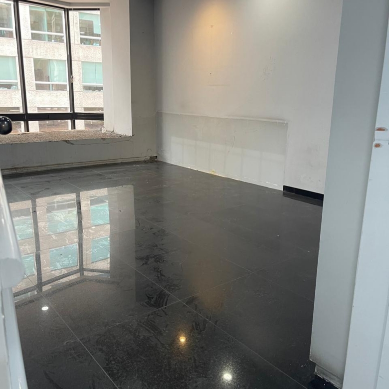 VENTA: Oficina en edificio ubicado en Radiatas 46, Bosques de las Lomas , Cuajimalpa, CDMX.