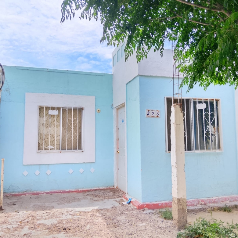 CASA EN CERRADAS MIRAVALLE, GOMEZ PALACIO