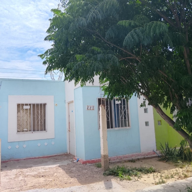 CASA EN CERRADAS MIRAVALLE, GOMEZ PALACIO