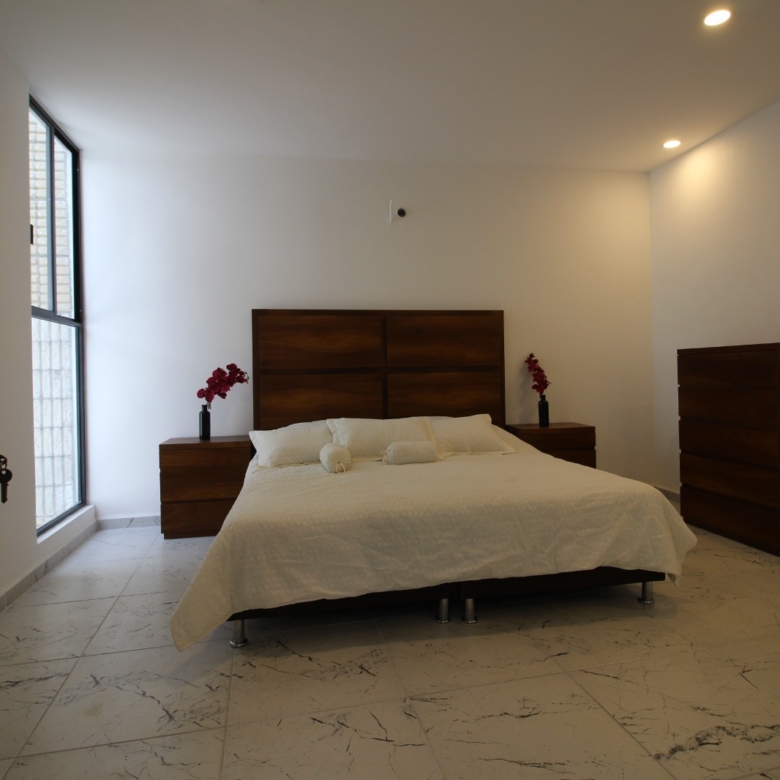 HERMOSA RESIDENCIA VILLAMAGNA/560 Metros de Construcción!