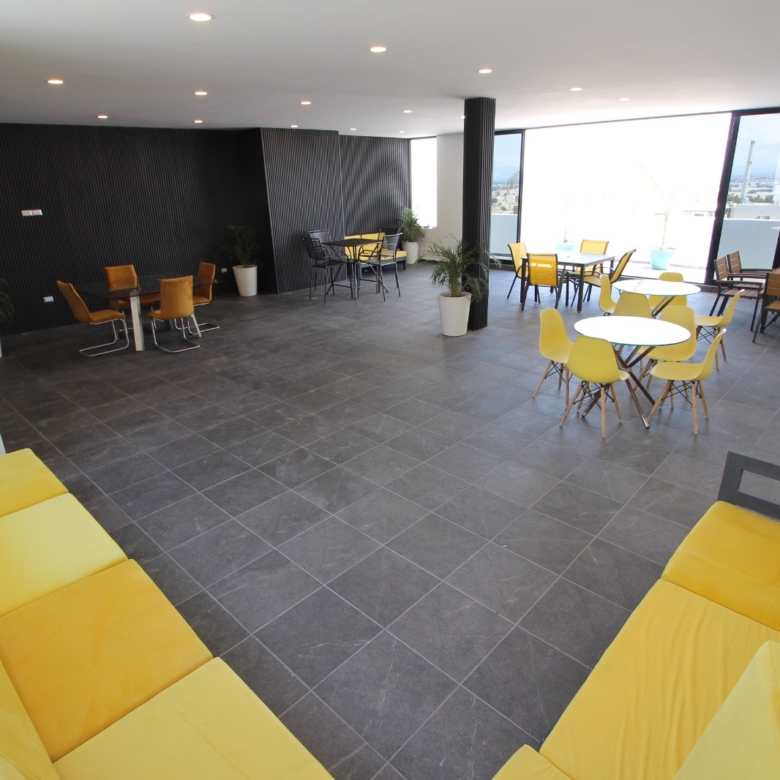 HERMOSA RESIDENCIA VILLAMAGNA/560 Metros de Construcción!