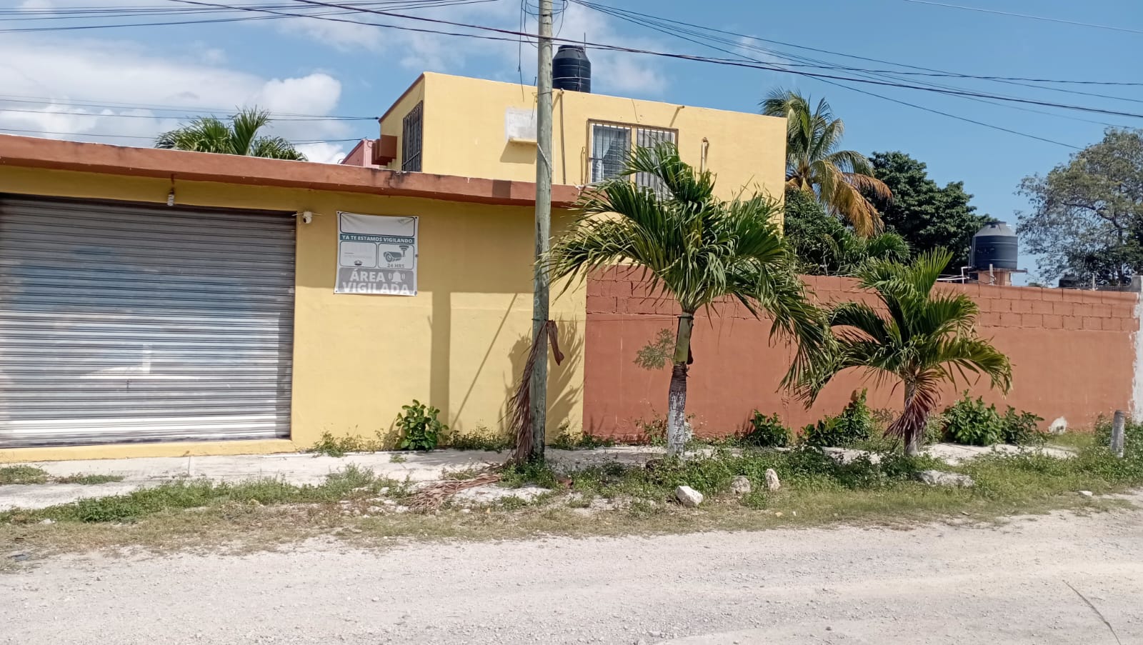 WhatsApp Image 2026-06-23 at 2.53.29 PM Casa de 2 Niveles con Local Comercial Independiente en Esquina – Cancún, Quintana Roo