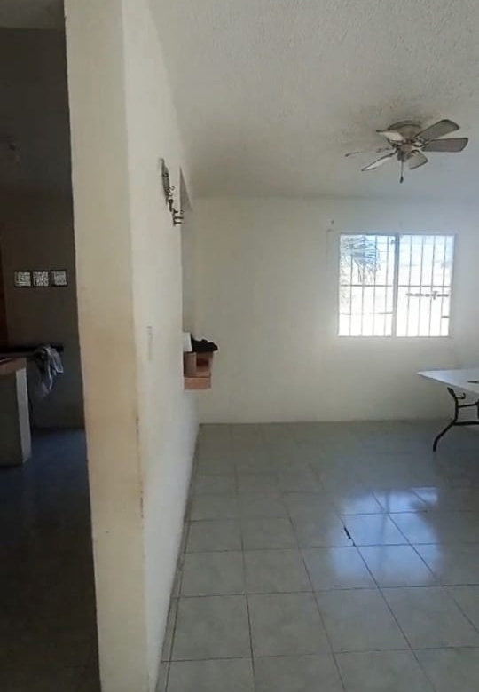 Casa de 2 Niveles con Local Comercial Independiente en Esquina – Cancún, Quintana Roo