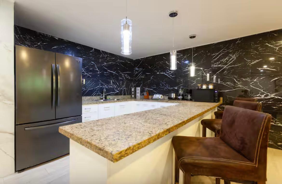 DEPARTAMENTO EN RENTA A UNOS PASOS DEL MAR – PLAYA DEL CARMEN