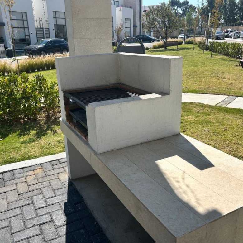 Residencial Moderna en Villas del Campo II Calimaya