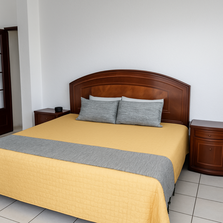 CASA EN VENTA CON ALBERCA Y PALAPA EN AV SIMBOLOS PATRIOS