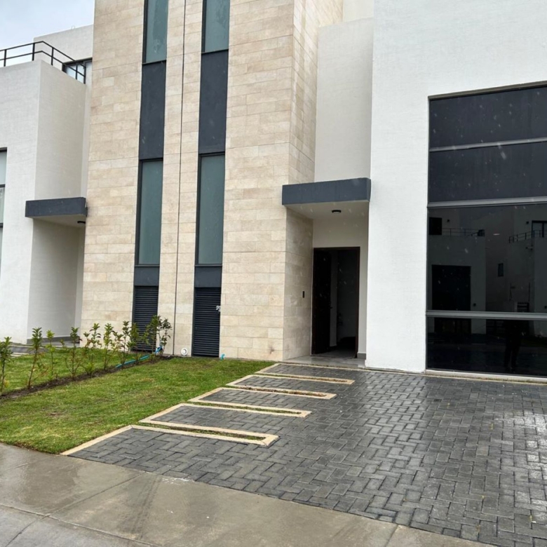 Residencial Moderna en Villas del Campo II Calimaya