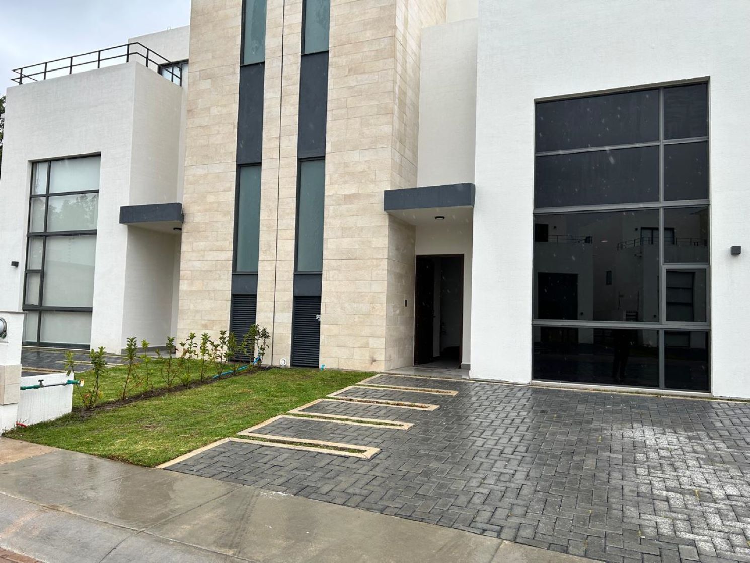 Residencial Moderna en Villas del Campo II Calimaya