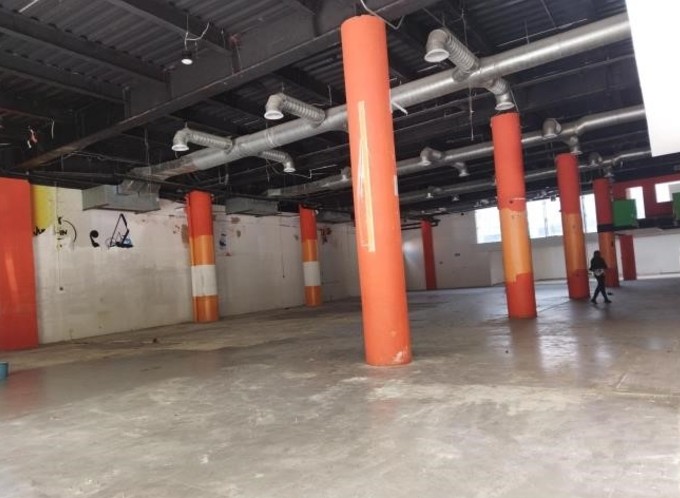 RENTA: Local Comercial en Interlomas muy amplio y excelente altura