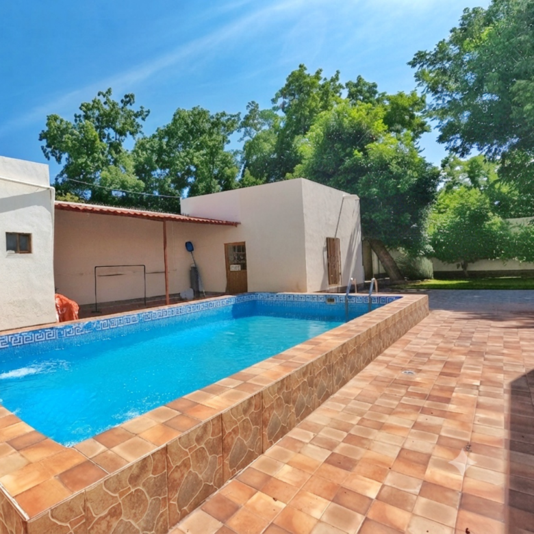 🏡 ¡Casa con alberca en venta Parras Coah.! 🏡