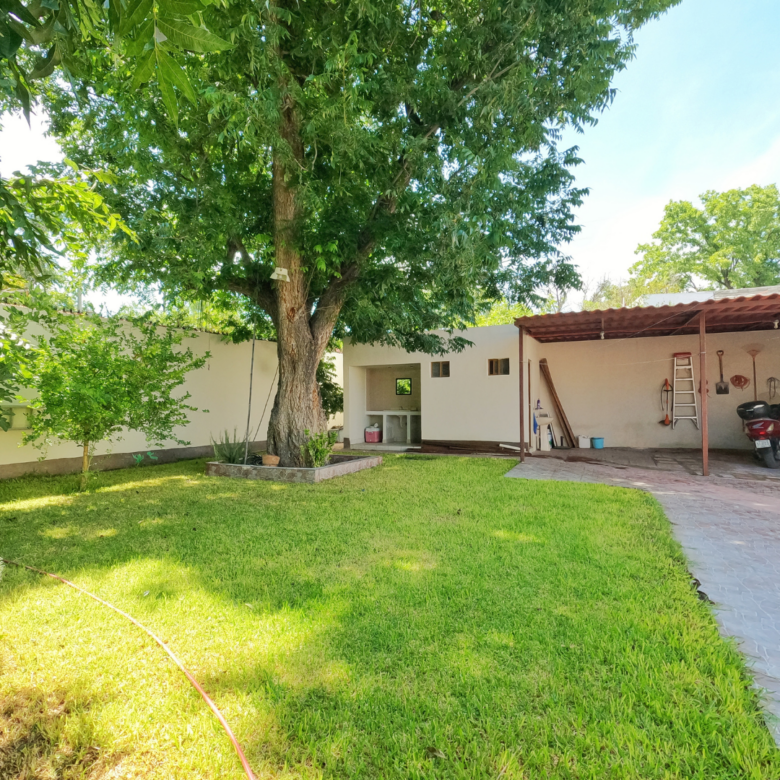 🏡 ¡Casa con alberca en venta Parras Coah.! 🏡