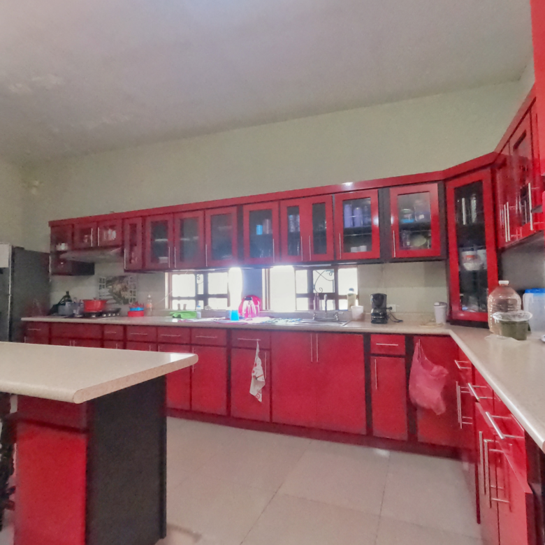 🏡 ¡Casa con alberca en venta Parras Coah.! 🏡