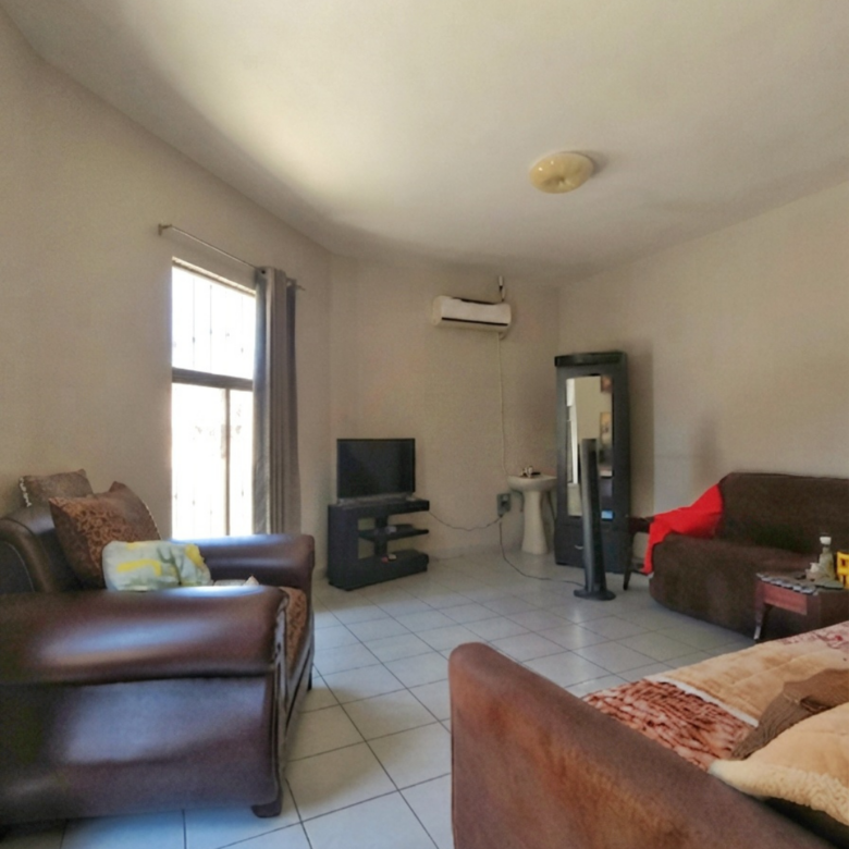 🏡 ¡Casa con alberca en venta Parras Coah.! 🏡