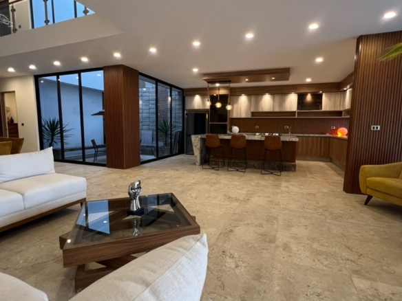 DESCUBRE LOS MÁS FINOS ACABADOS /AGENDA TU CITA Y CONOCE ESTA HERMOSA RESIDENCIA!!
