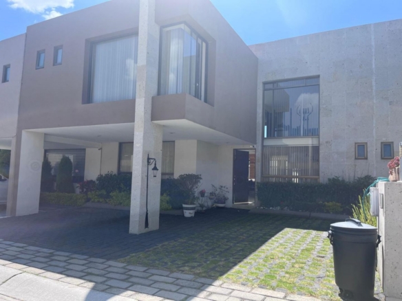 Residencia en Venta, Valle de las Fuentes, Calimaya Estado de México
