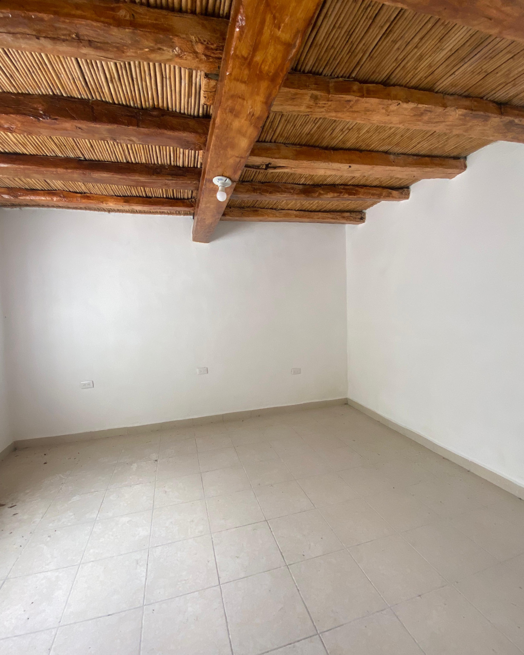237 🏡 CASA EN VENTA | 4 Habitacione