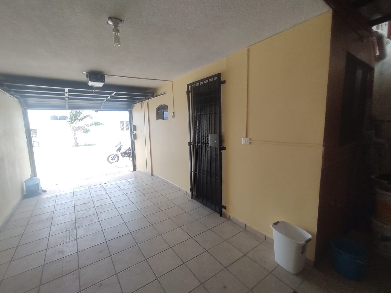 INM-009-CVB Bocanegra (14) Residencia Urbana | Seguridad de Privada con Entrada Independiente