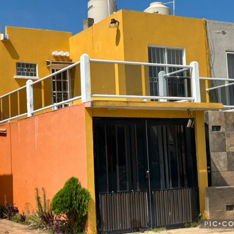 Casa en Claustro Privado con Alberca | Puerto Esmeralda
