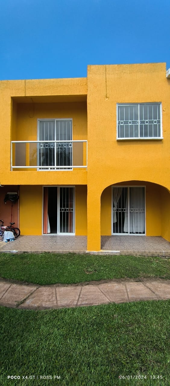 Casa en Claustro Privado con Alberca | Puerto Esmeralda