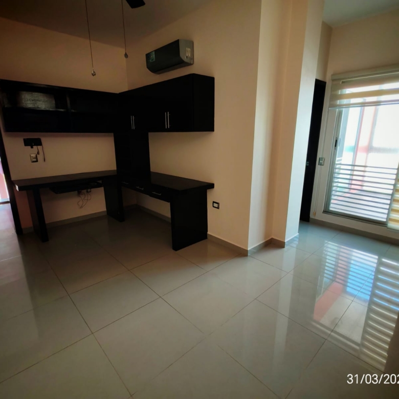 Residencia de Lujo con Alberca, Estudio y Oficina Independiente l Col. Paraíso
