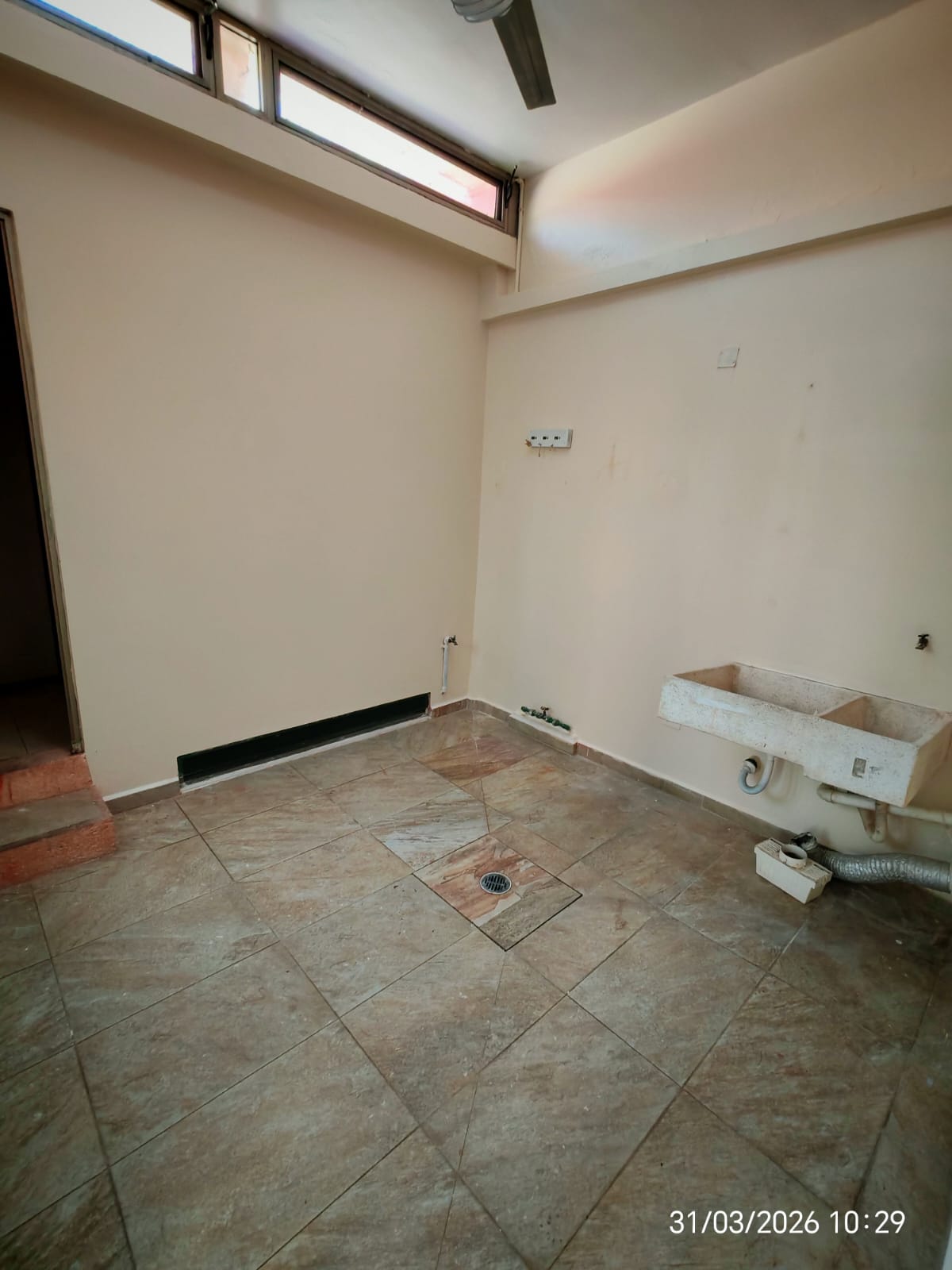 Residencia de Lujo con Alberca, Estudio y Oficina Independiente l Col. Paraíso