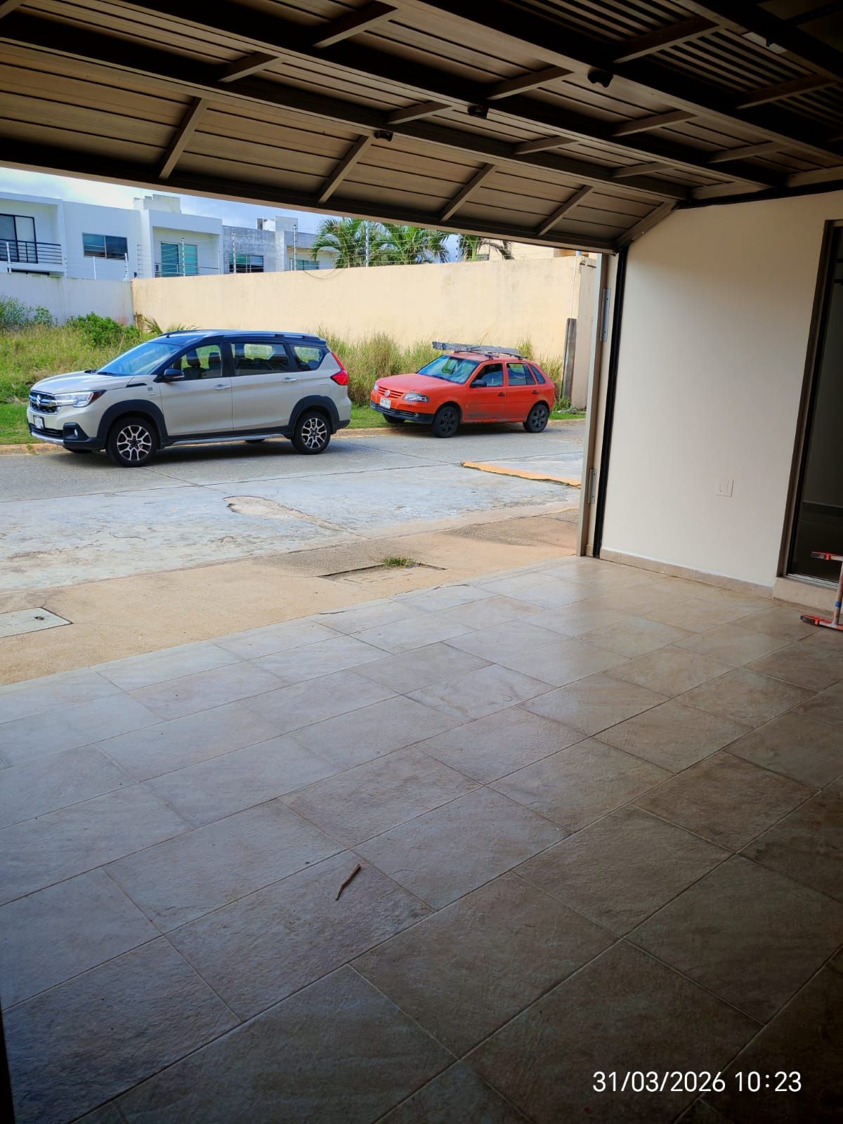 Residencia de Lujo con Alberca, Estudio y Oficina Independiente l Col. Paraíso