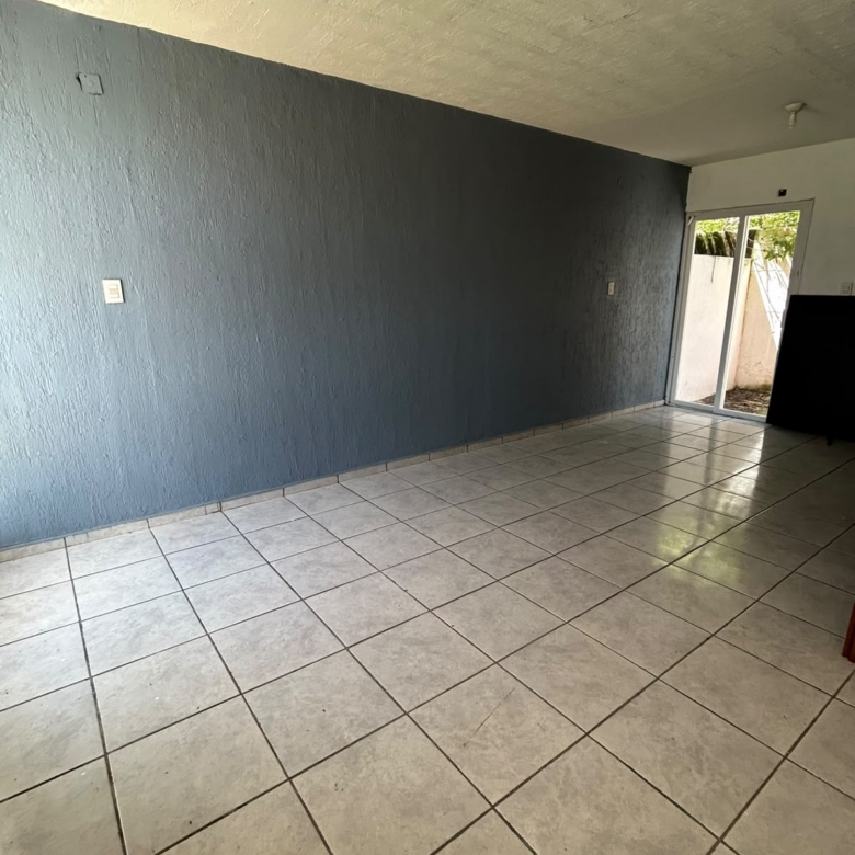 Casa en Privada Santa Fe | Fracc. Santa Martha — ¡Privacidad y Confort!