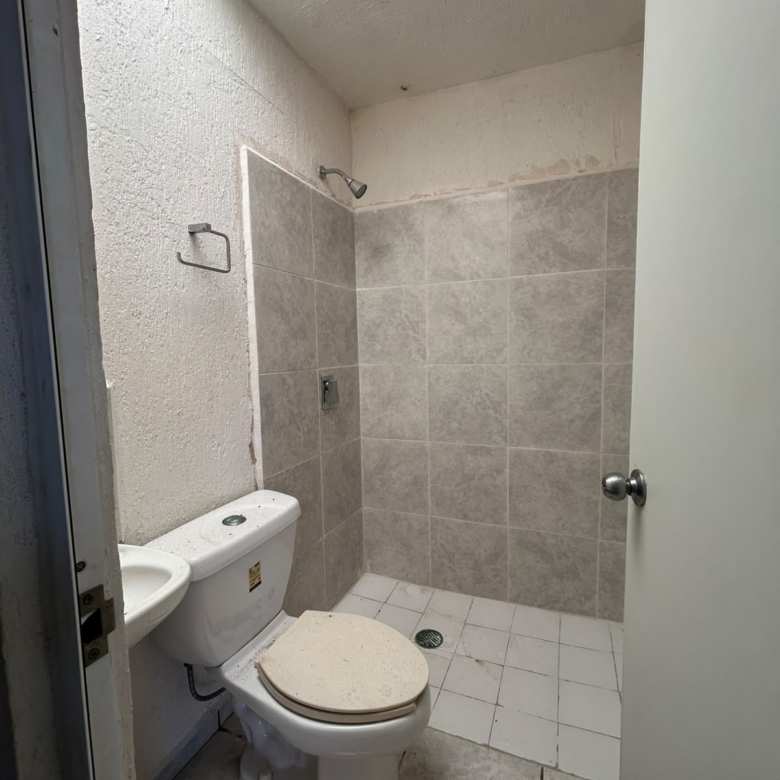 Casa en Privada Santa Fe | Fracc. Santa Martha — ¡Privacidad y Confort!