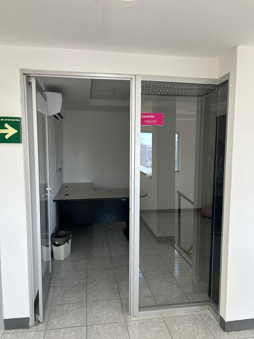 Local 450 m2 Av Independencia (7) Local comercial 450 m² (2 disponibles) l Excelente ubicación