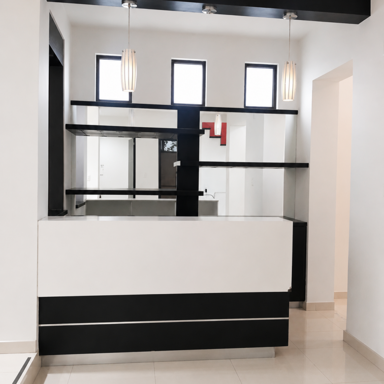 *”Amplia Casa en Renta con 6 Habitaciones en la Colonia Volcanes – Ideal para oficinas o consultorios”