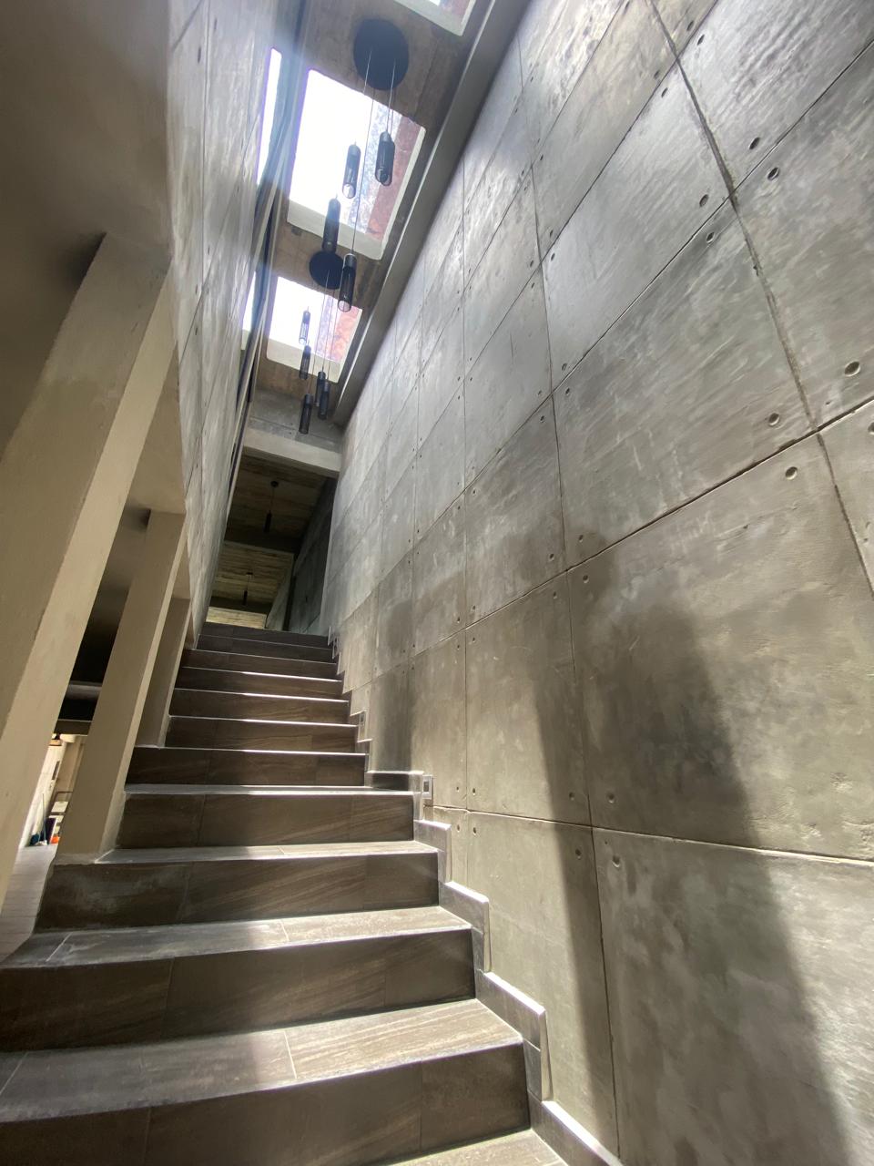 Local Comercial de 190 m² en Dos Niveles | Col. Centro