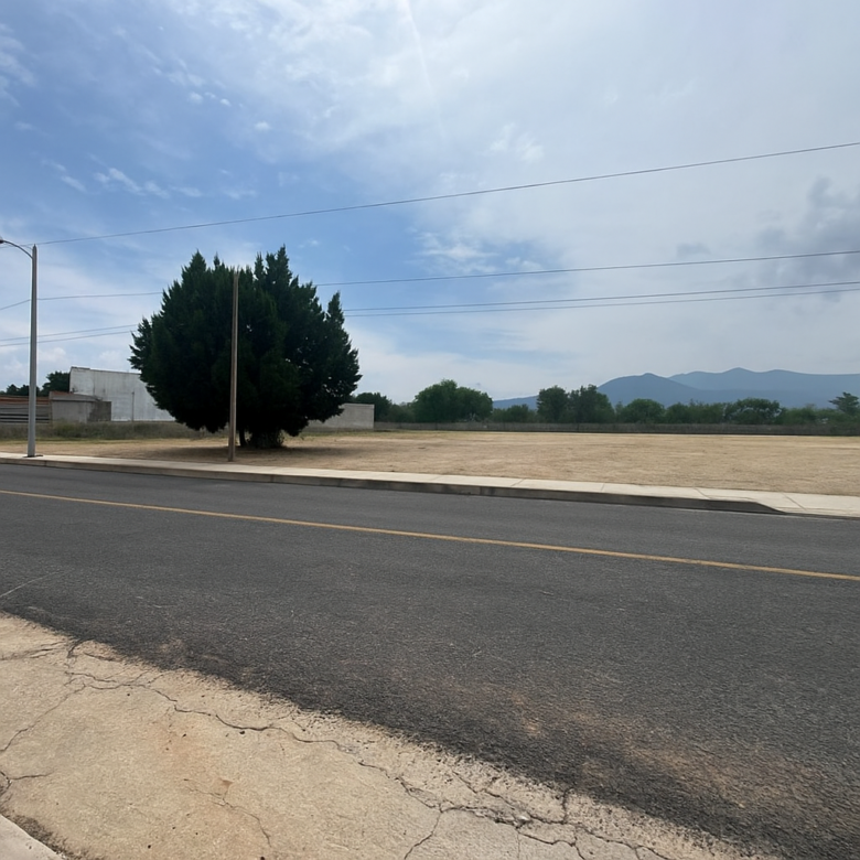 Terreno de 1096 m2 En carretera a San Agustin Yatareni