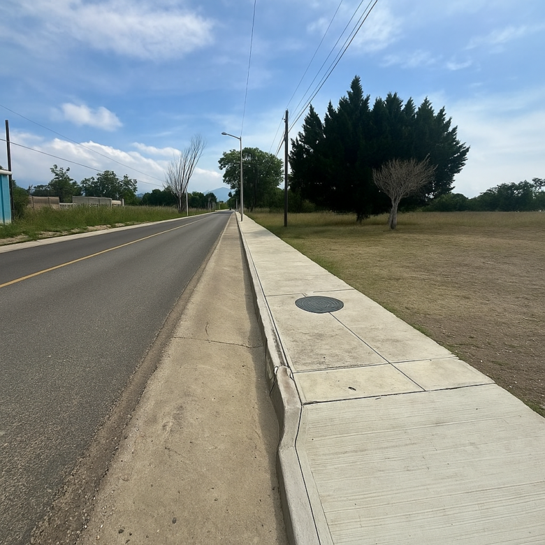 Terreno de 1096 m2 En carretera a San Agustin Yatareni