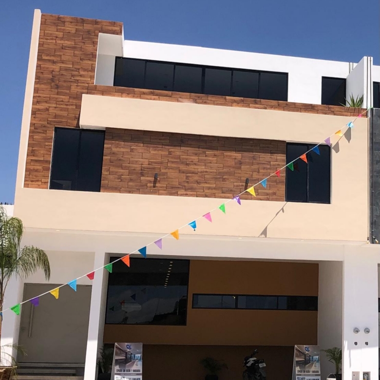 DESCUBRE LOS MÁS FINOS ACABADOS /AGENDA TU CITA Y CONOCE ESTA HERMOSA RESIDENCIA!!