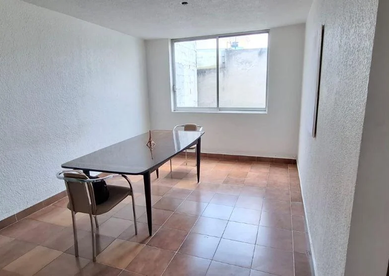 Departamento en Venta con Gran Ubicación en Av Taxqueña