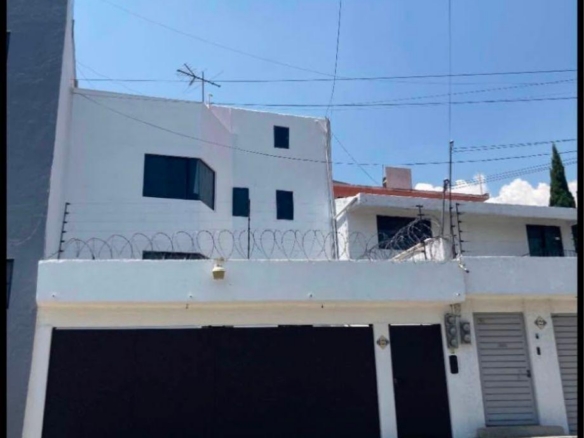Casa en Renta con 3 Recámaras en Lomas de Padierna