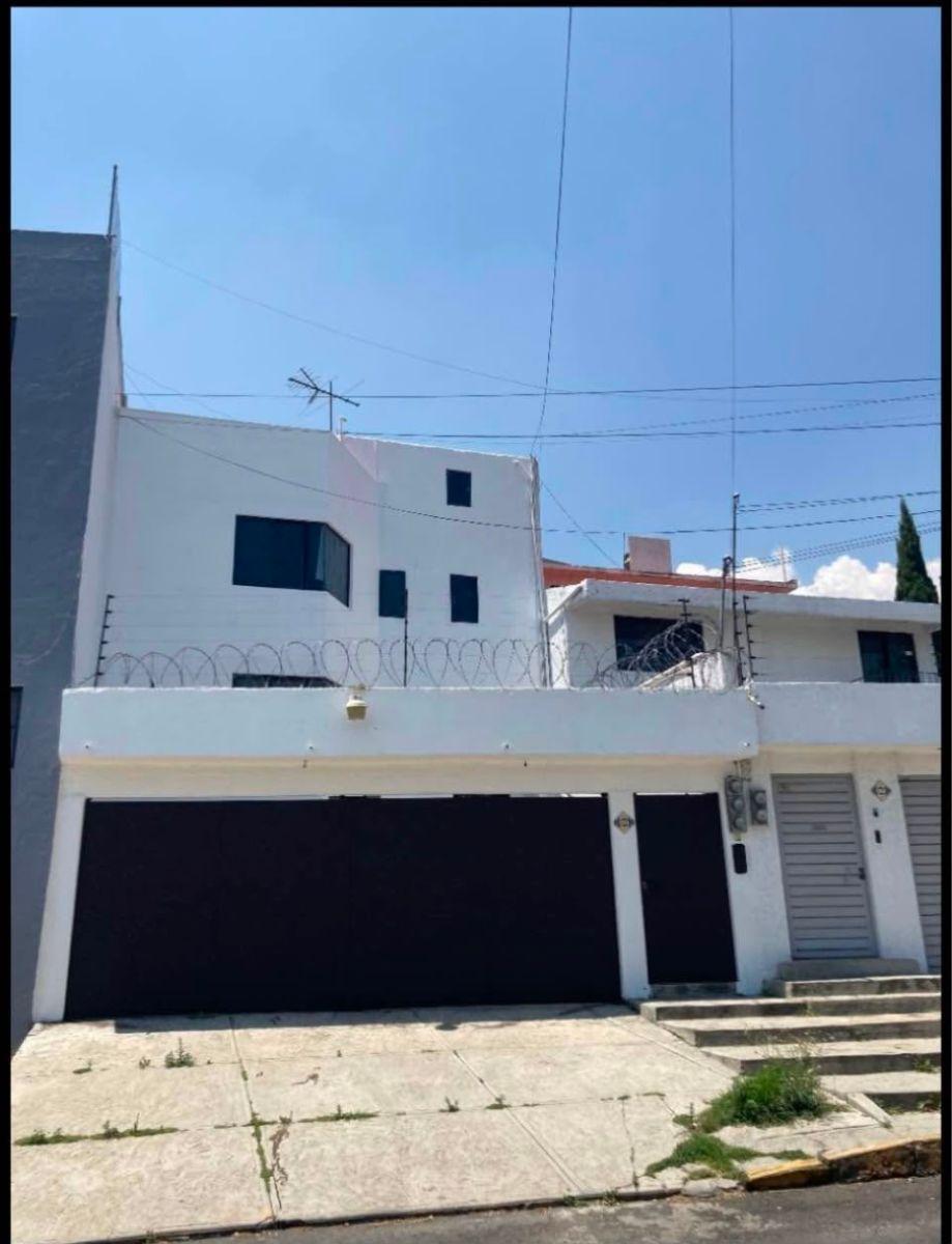 Casa en Renta con 3 Recámaras en Lomas de Padierna