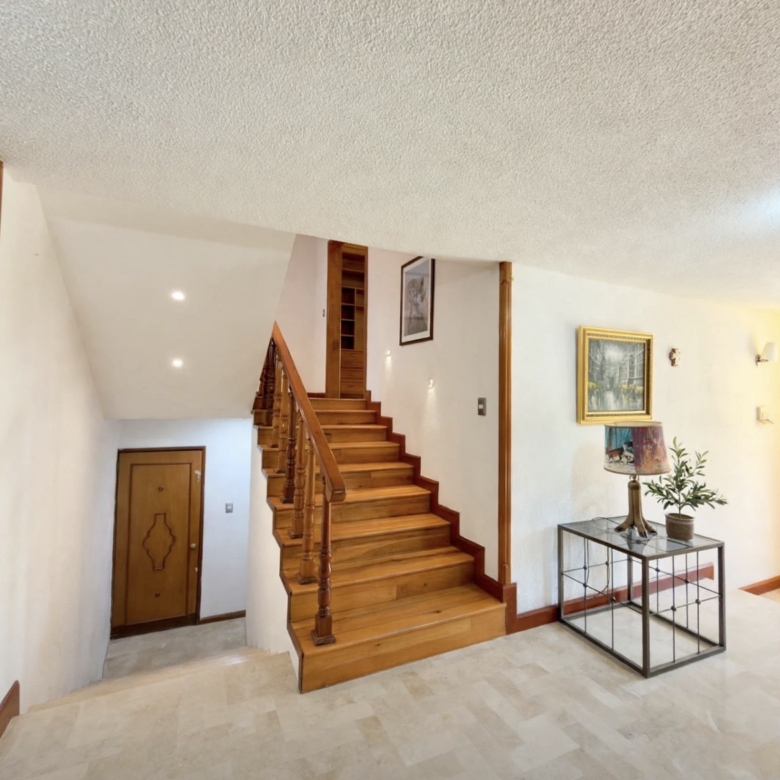 Residencia en San Felipe del Agua – 4 Suites – Uso Hotel Boutique – $35 MDP – Retorno de inversion inmediato