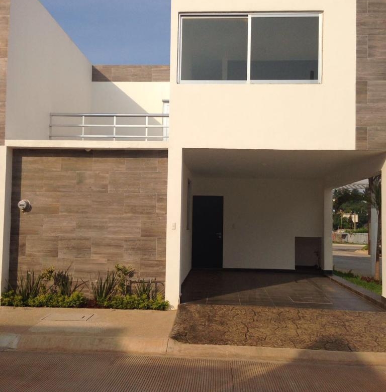 Exclusiva Casa Amueblada en Renta | Fracc. Real Campestre
