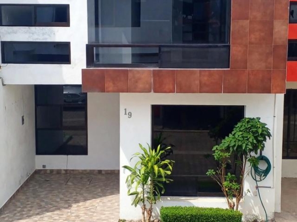 CASA EN FRAC VALLE BENAIA EN VENTA -SAN SEBASTIAN TUTLA -3 RECAMARAS + ESTUDIO