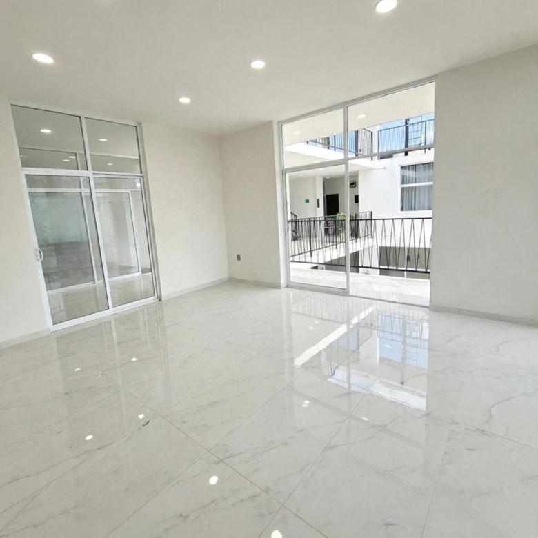 LOCAL 27 M2 VOLCANES – EDIFICIO NUEVO 1ER NIVEL -$13,000