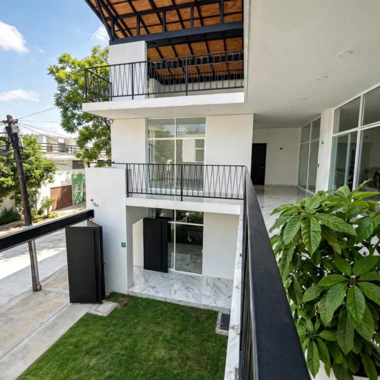 LOCAL 27 M2 VOLCANES – EDIFICIO NUEVO 1ER NIVEL -$13,000