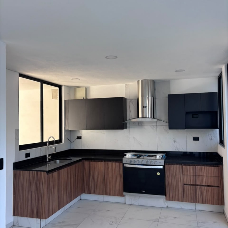 Casa nueva en conjunto privado, cerrada “Sn Jose” Xilotzingo, *Escrituración inmediata*