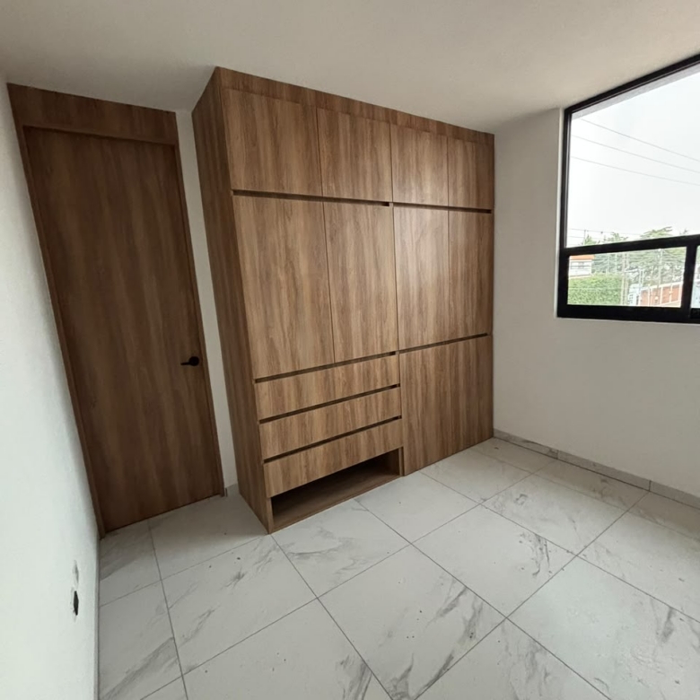 Casa nueva en conjunto privado, cerrada “Sn Jose” Xilotzingo, *Escrituración inmediata*