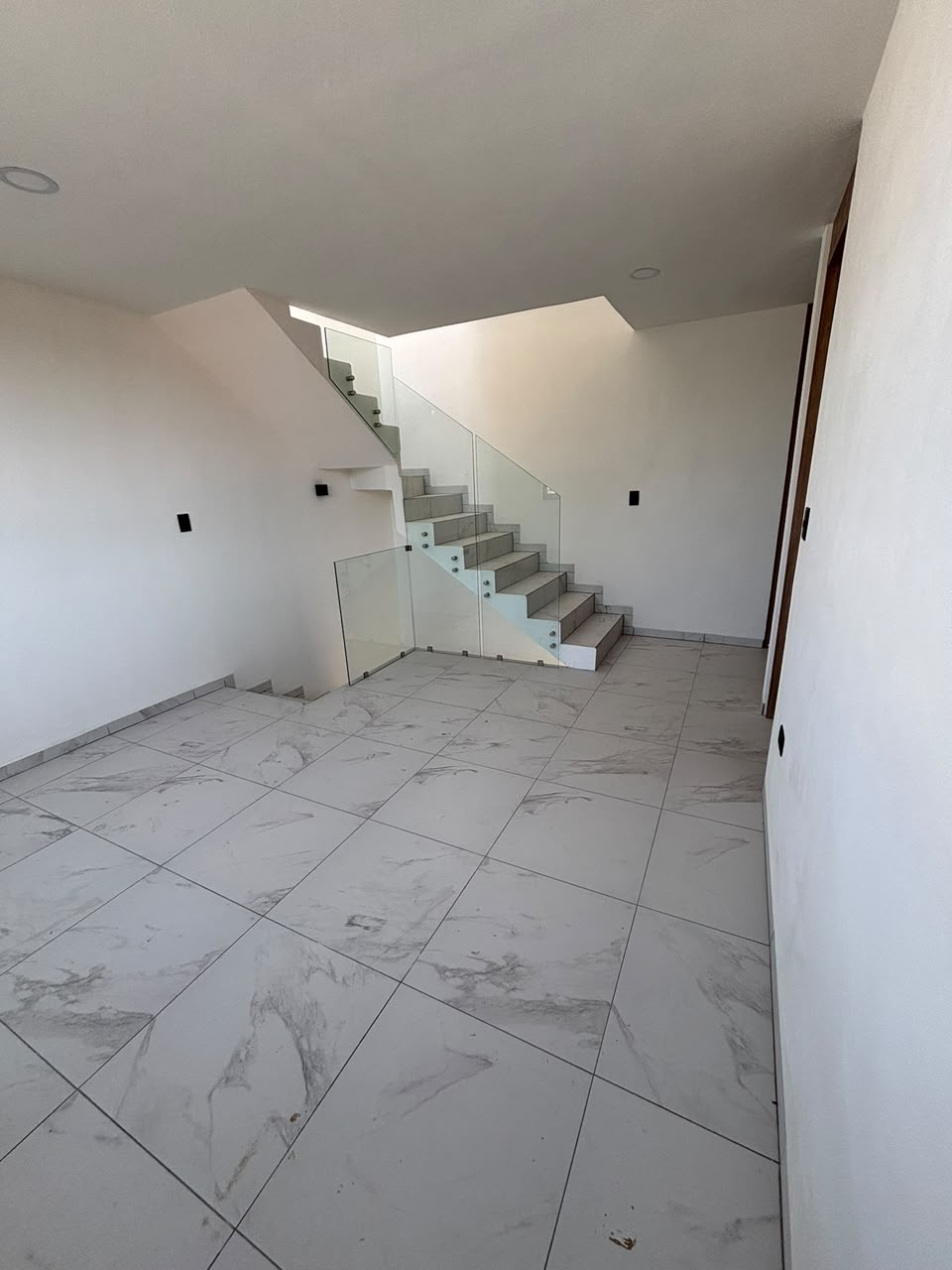 Casa nueva en conjunto privado, cerrada “Sn Jose” Xilotzingo, *Escrituración inmediata*