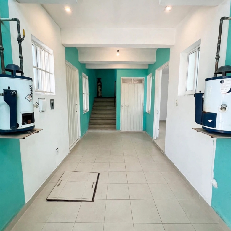 CASA Y EDIFICIO DE DEPARTAMENTOS EN RENTA EN LA COLONIA ALEMAN PARA NEGOCIO U OFICINA